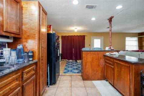 5602 Thrush Drive Houston TX 77033