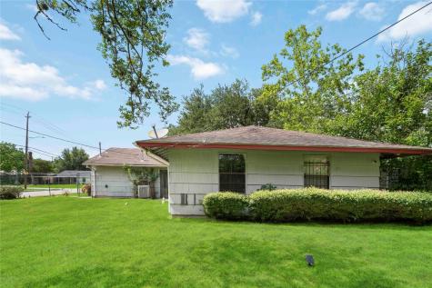 5602 Thrush Drive Houston TX 77033