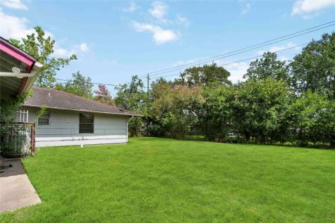 5602 Thrush Drive Houston TX 77033