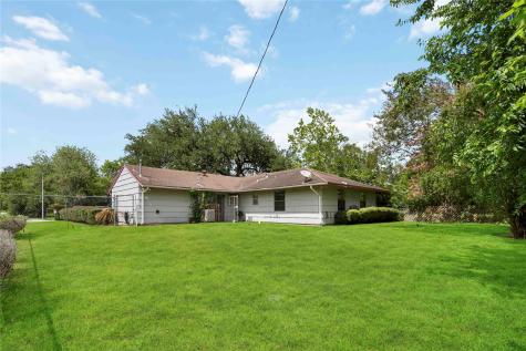 5602 Thrush Drive Houston TX 77033