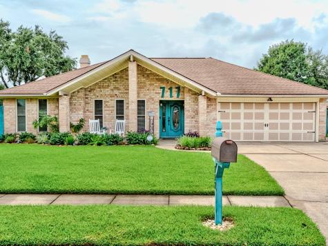 717 Sierra Drive Port Neches TX 77651