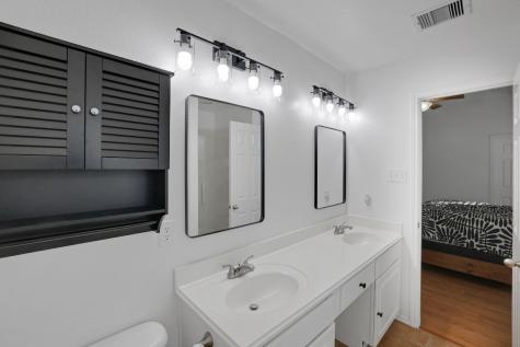 8227 Montego Bay Drive Mont Belvieu TX 77523