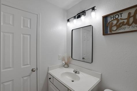 8227 Montego Bay Drive Mont Belvieu TX 77523