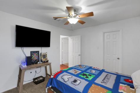 8227 Montego Bay Drive Mont Belvieu TX 77523