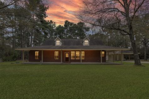 5423 Country Court Magnolia TX 77354