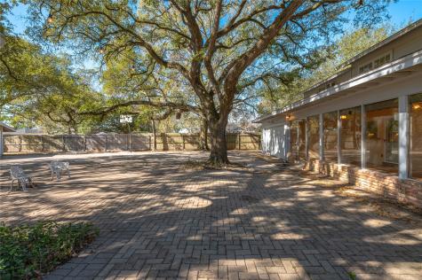 1423 N Wharton Street El Campo TX 77437