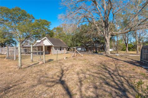 1423 N Wharton Street El Campo TX 77437