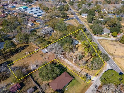 1423 N Wharton Street El Campo TX 77437