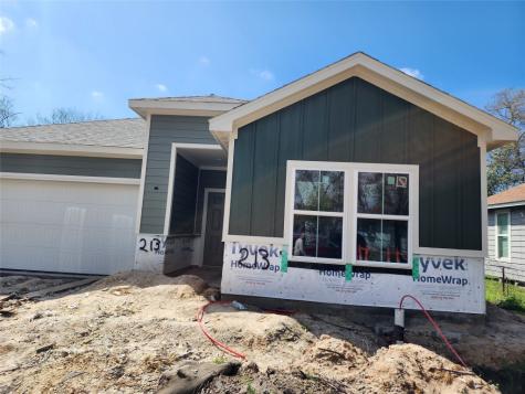 213 Adoue Avenue Baytown TX 77520