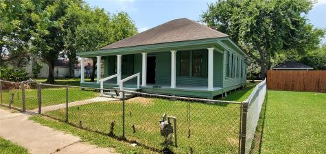 511 N Avenue A Freeport TX 77541