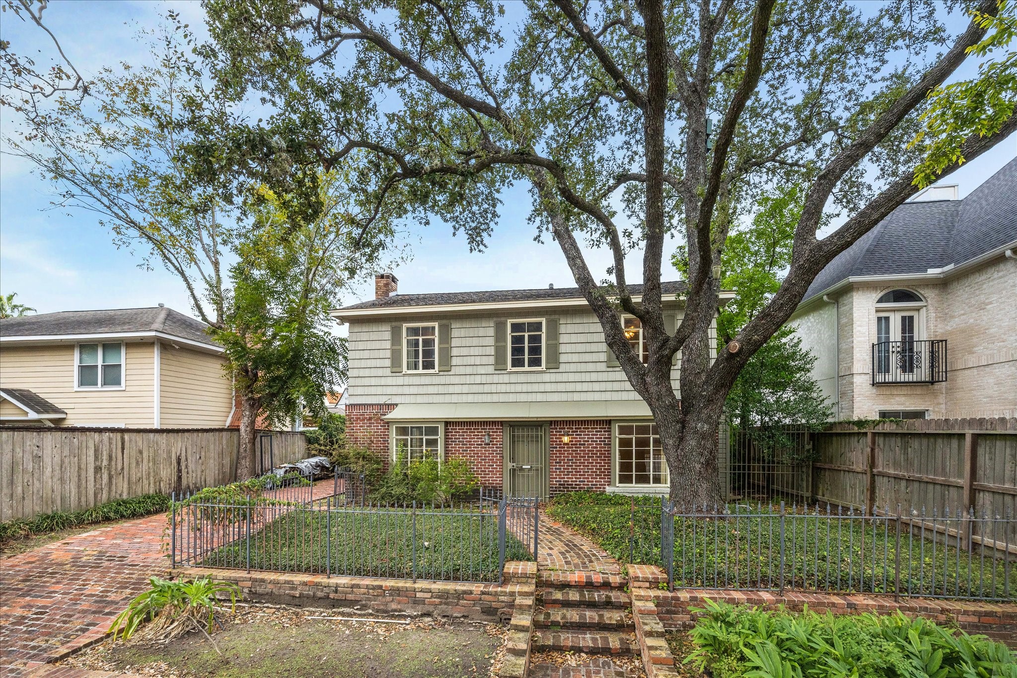 914 S Shepherd Drive Houston TX 77019