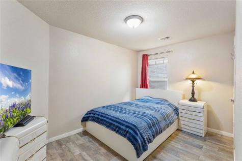 11031 Bauer Elm Street Houston TX 77044