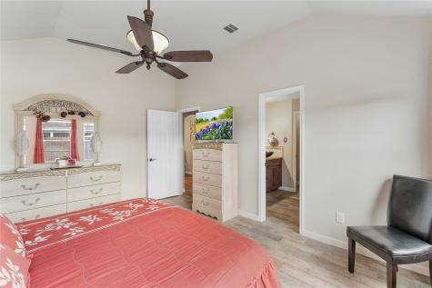11031 Bauer Elm Street Houston TX 77044