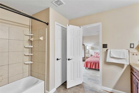 11031 Bauer Elm Street Houston TX 77044