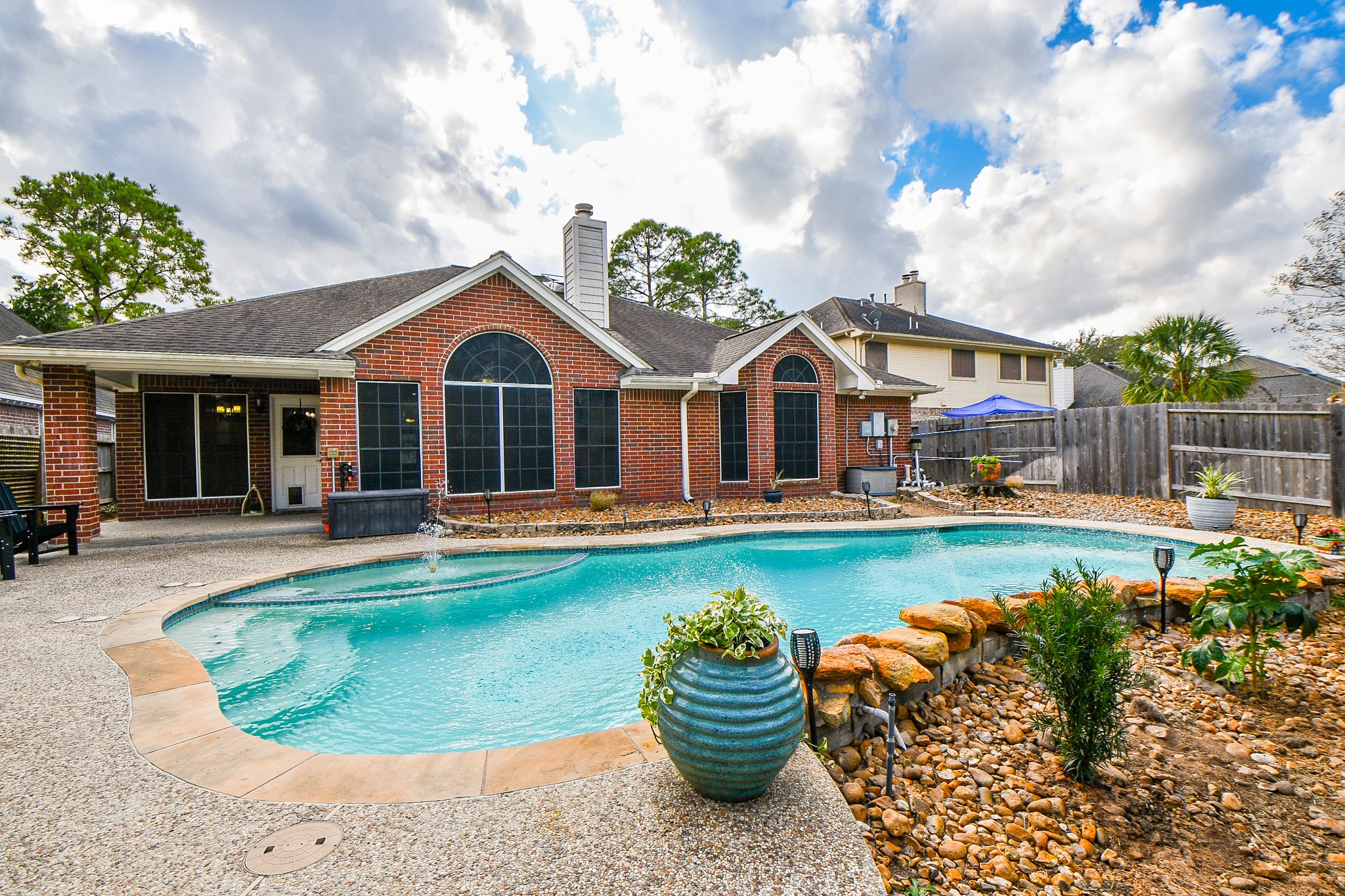 6811 Knoll Park Drive Sugar Land TX 77479