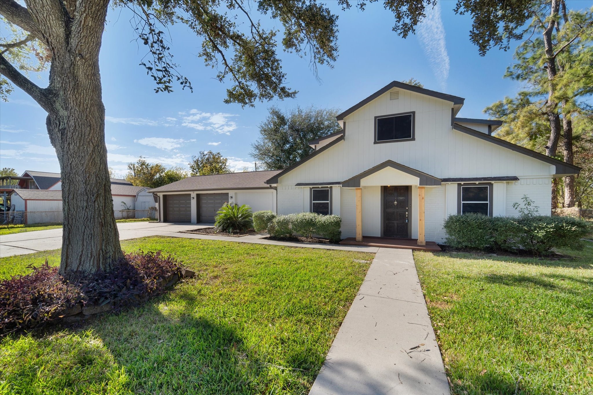 806 Robinson Road La Porte TX 77571
