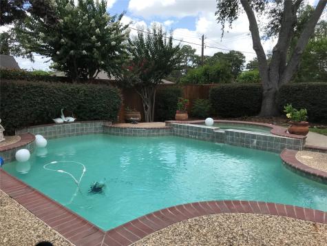 127 Parliament Drive Houston TX 77034