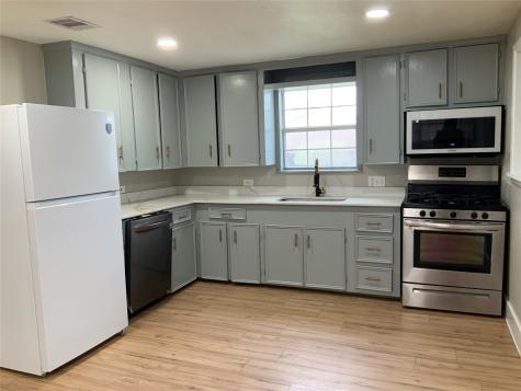 2415 Perry Street Baytown TX 77521