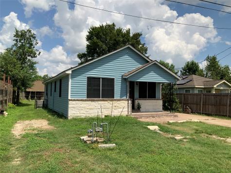 2415 Perry Street Baytown TX 77521