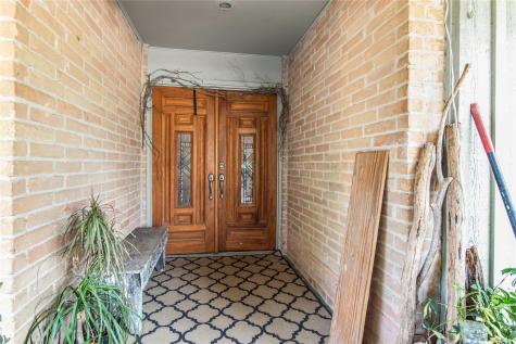 719 Shady River Road La Porte TX 77571