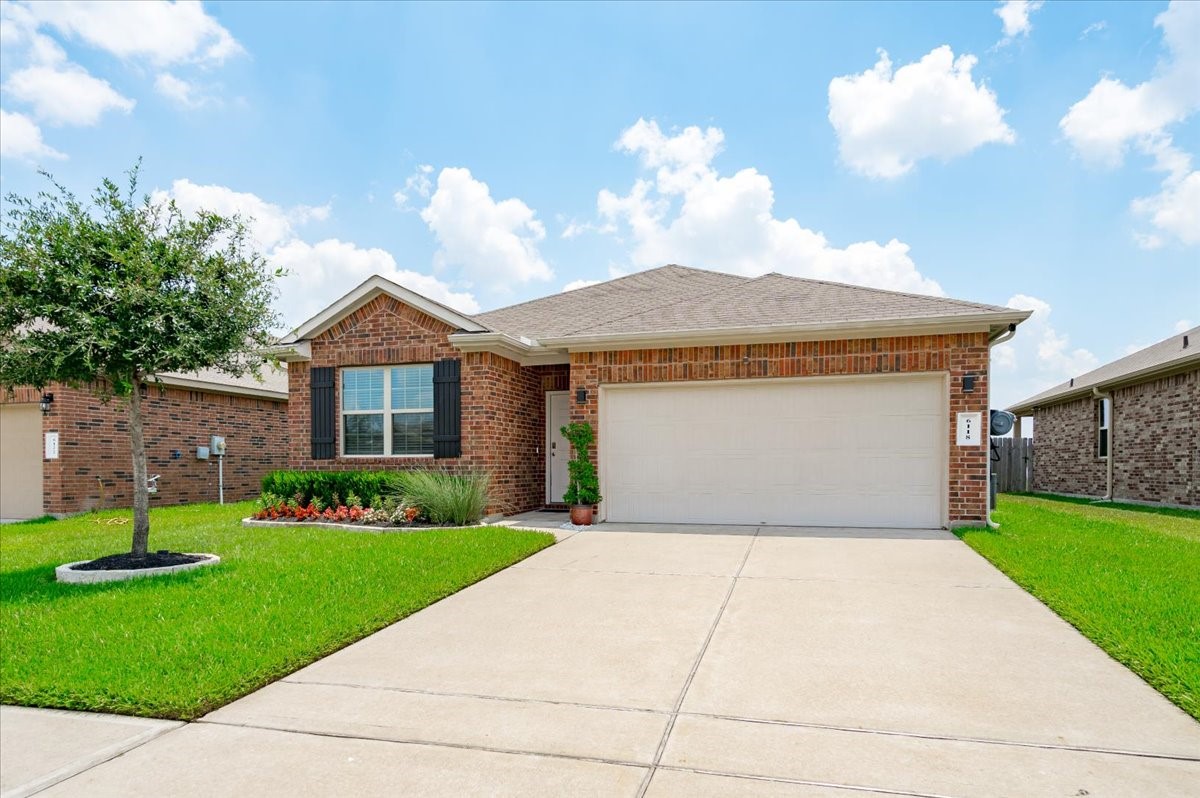 6118 Yesenia Street Katy TX 77449
