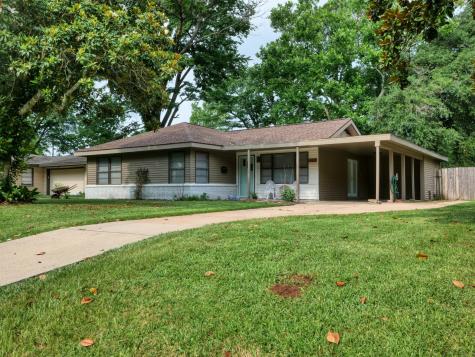 163 Oak Drive Lake Jackson TX 77566
