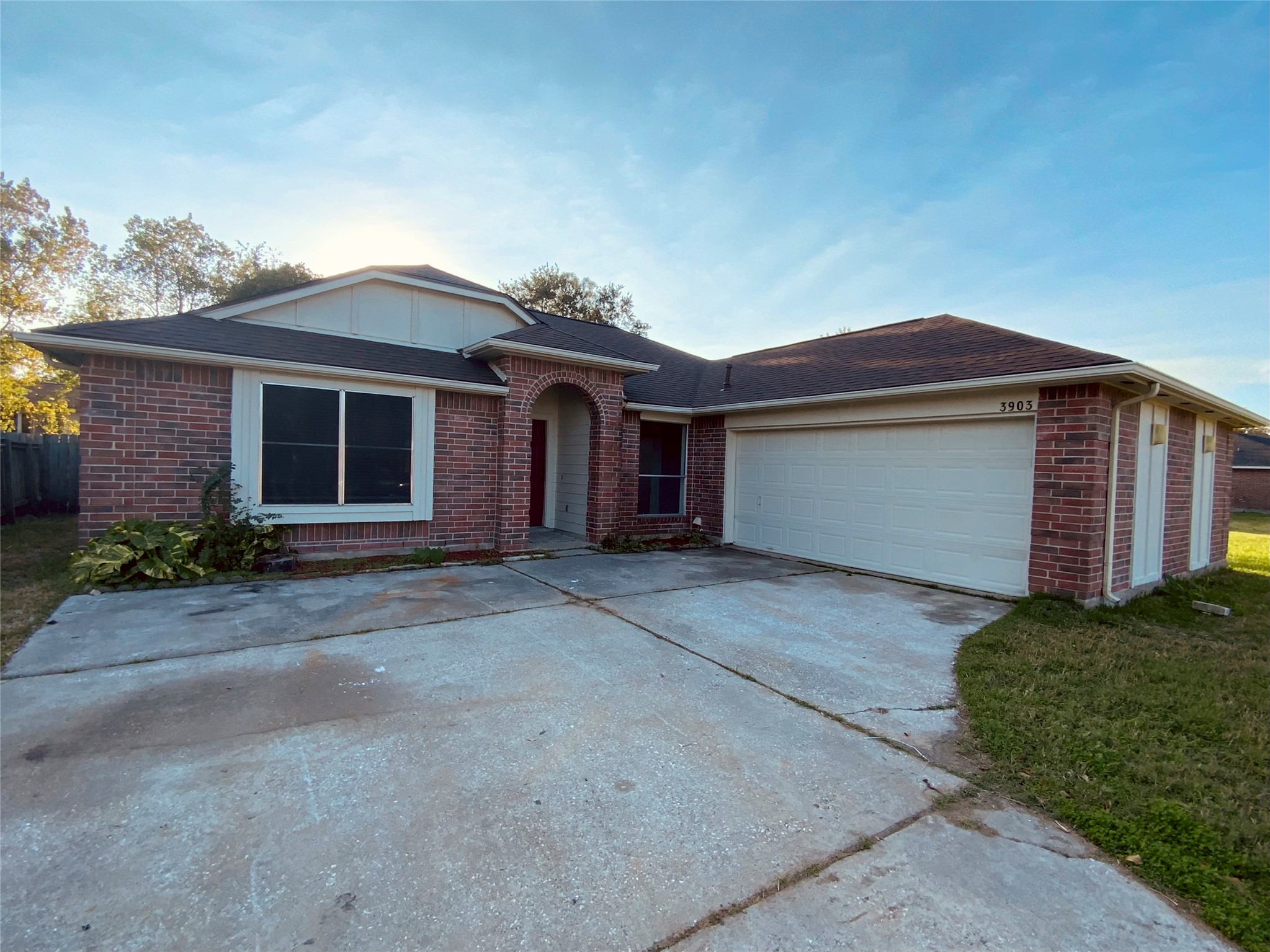 3903 Briar Hollow Drive Dickinson TX 77539