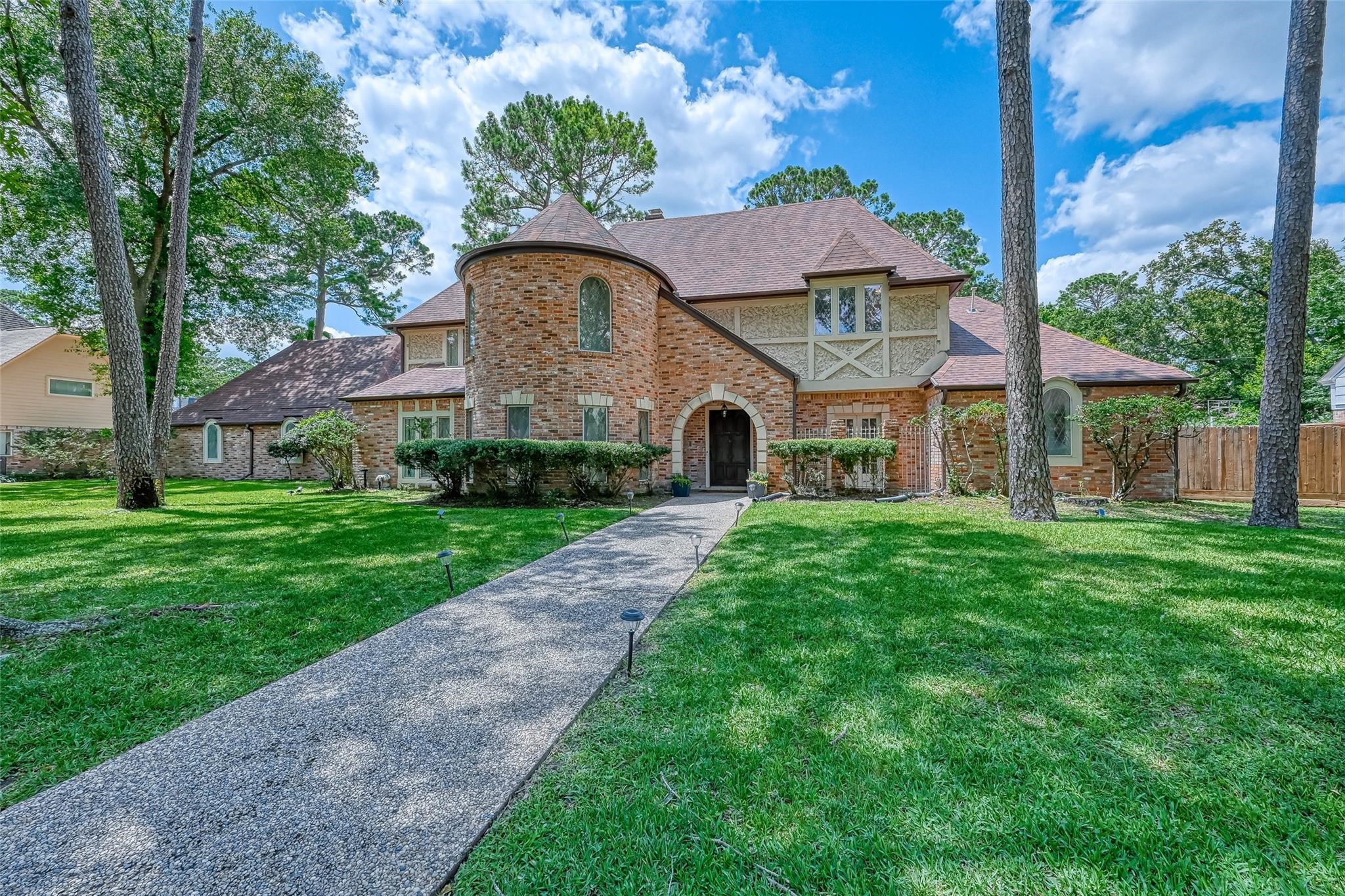 5522 Theall Road Houston TX 77066