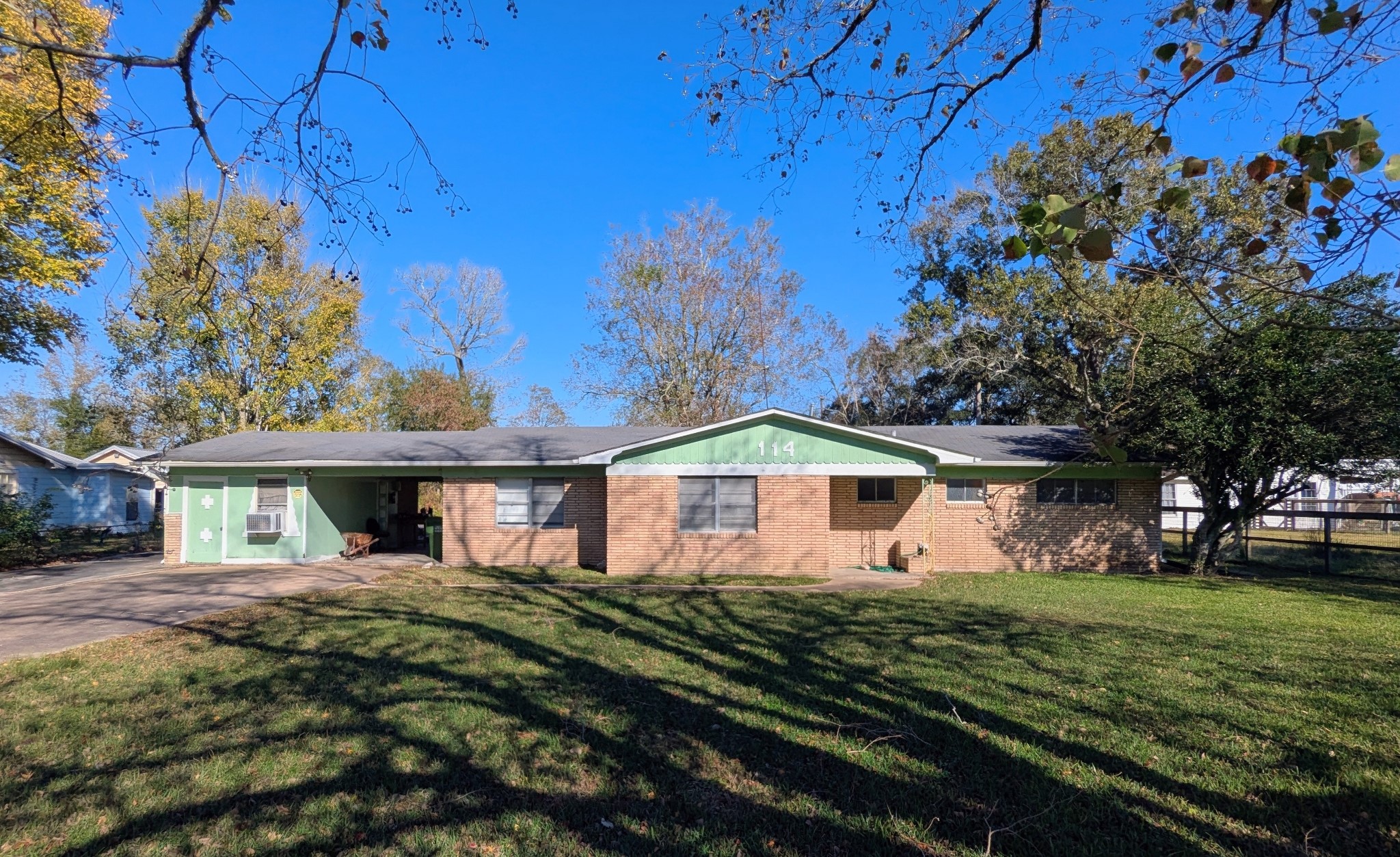 114 Wallisville Road Liberty TX 77575