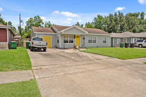 1119 Shawnee Street Houston TX 77034