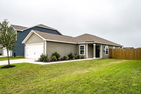 5806 Sapphire Lagoon Road Baytown TX 77523