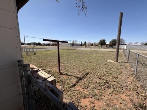 704 SW Avenue A Andrews TX 79714