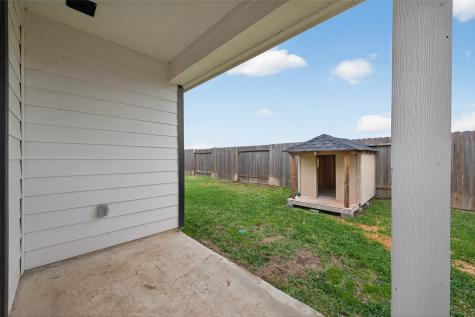 812 Brookside Drive Dayton TX 77535