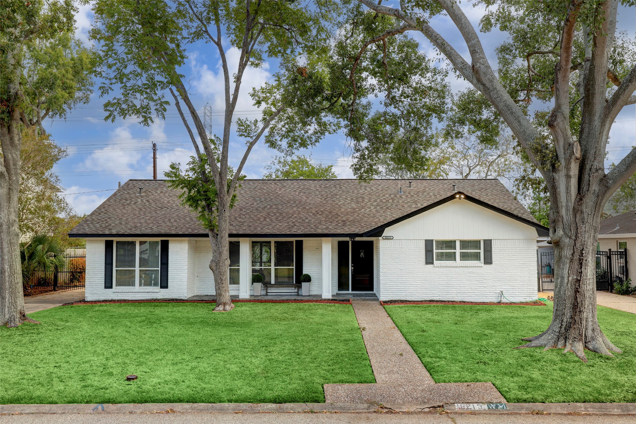 10215 Greenwillow Street Houston TX 77035