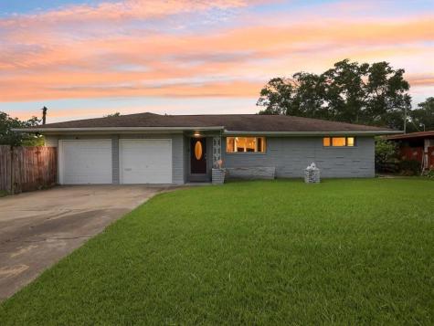 4015 42nd Street Port Arthur TX 77642