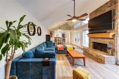 1921 Wilcrest Drive Houston TX 77042