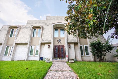 10702 Paulwood Drive Houston TX 77071
