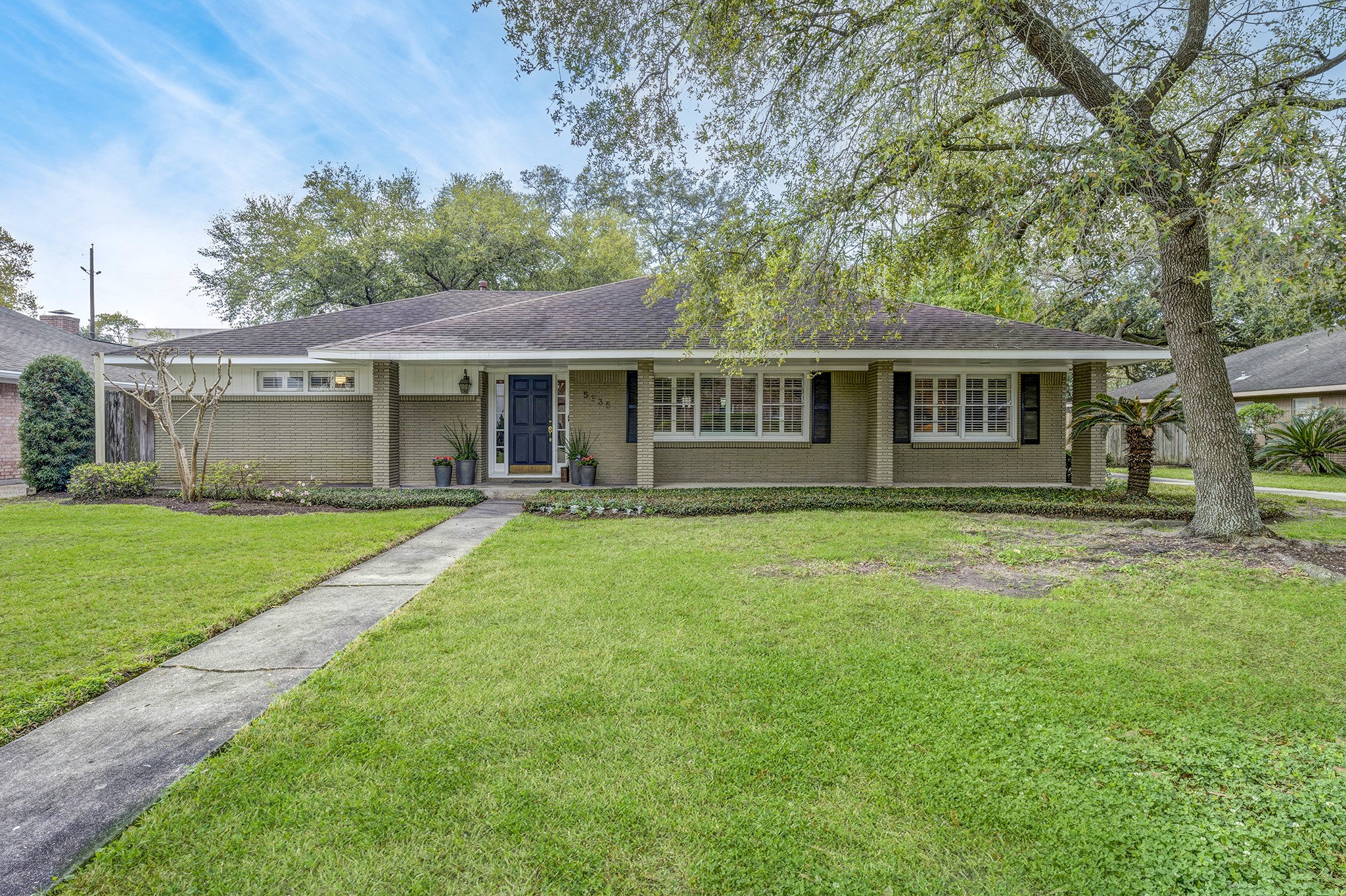 5635 Meadow Lake Lane Houston TX 77056