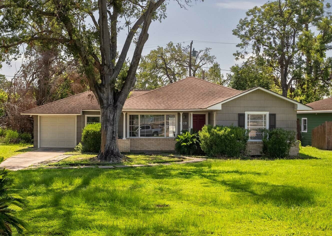 1102 Woodhill Road Houston TX 77008