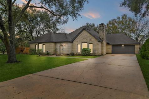 901 Rigel Street Friendswood TX 77546