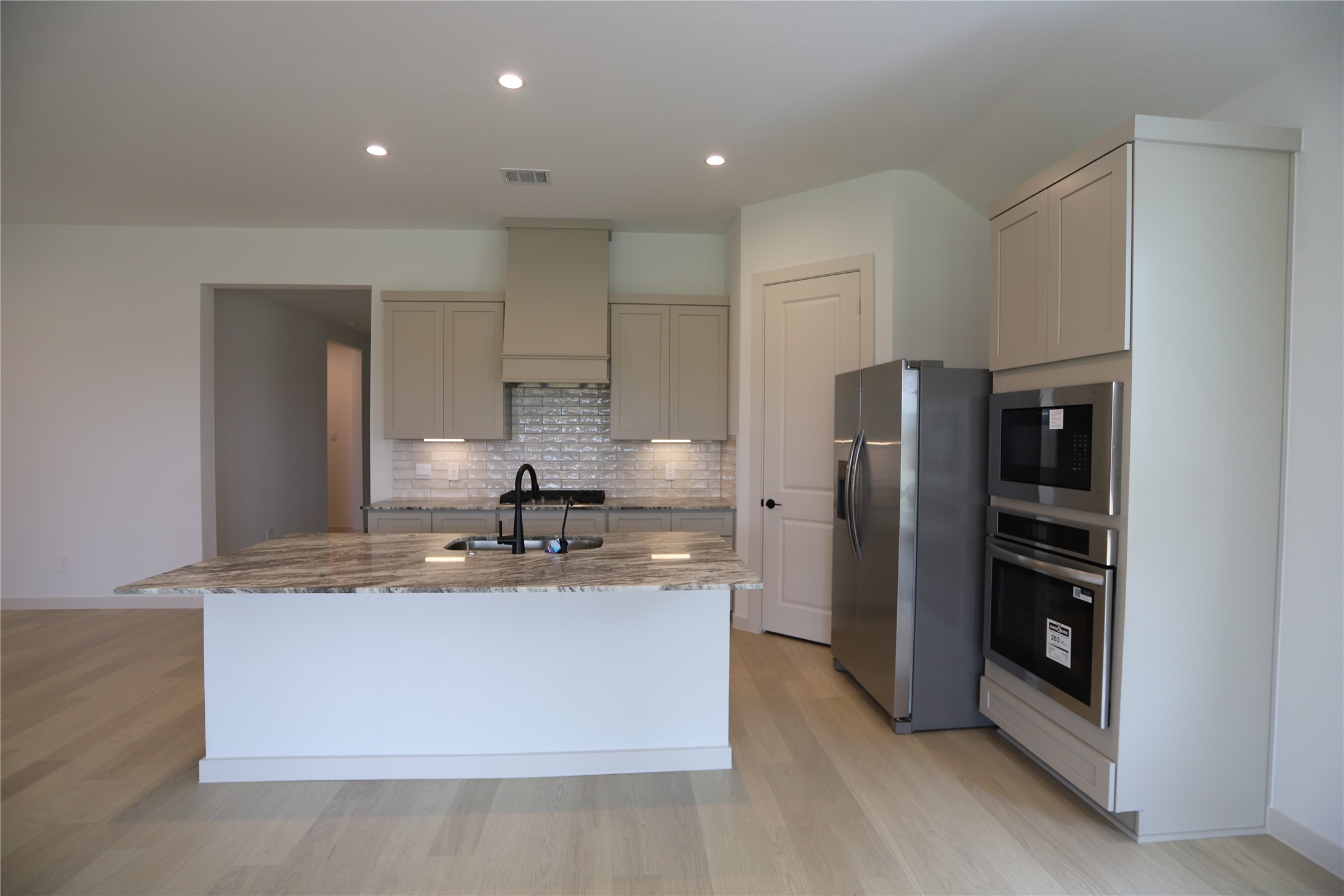 3425 Daily Harvest Pearland TX 77581