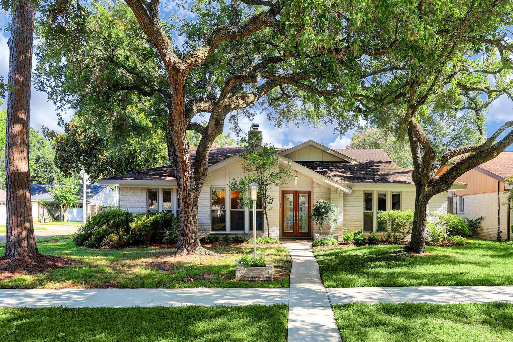 6203 Queensloch Drive Houston TX 77096