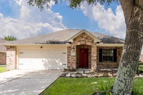 5439 Cinnamon Lake Drive Baytown TX 77521