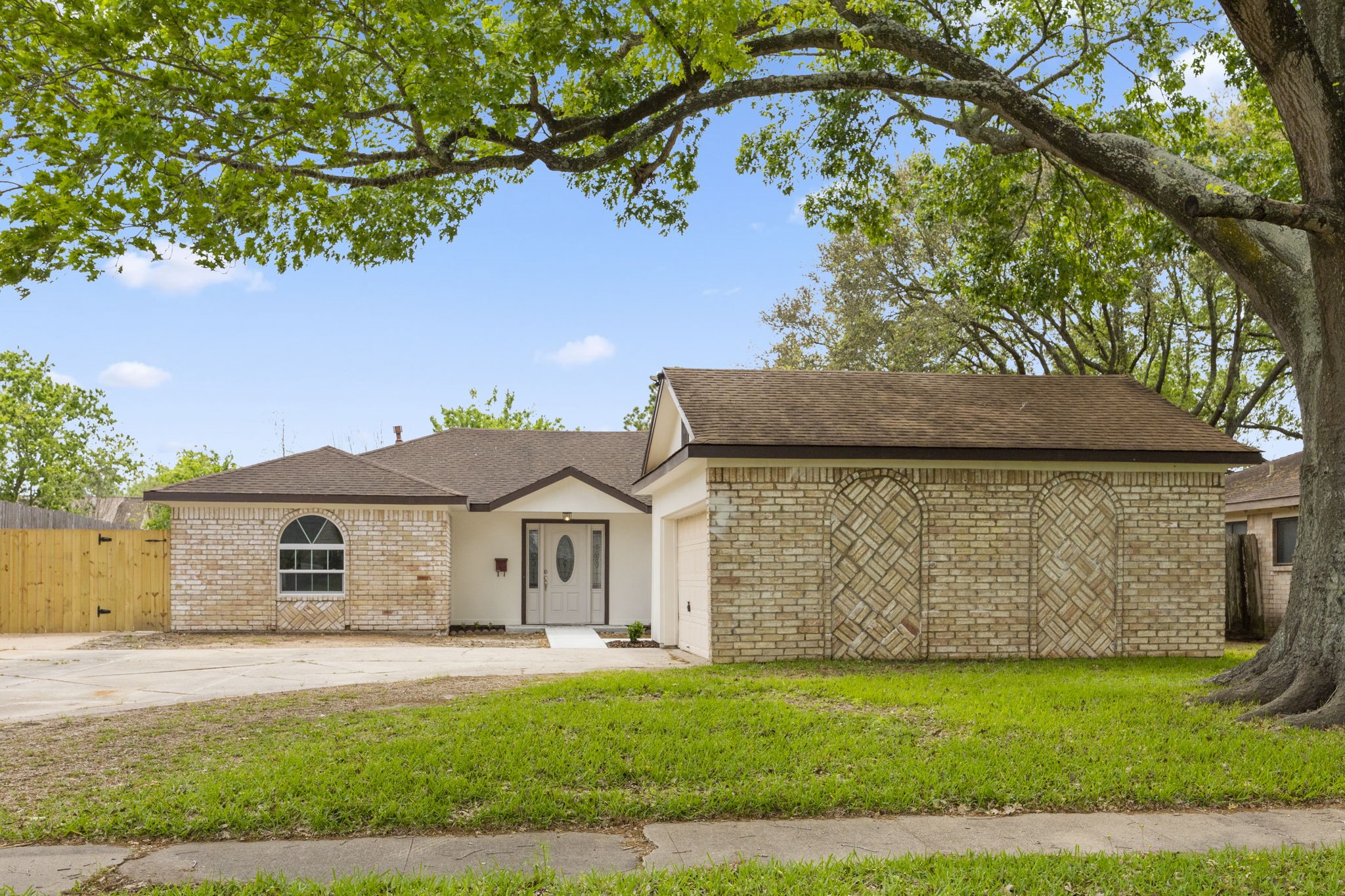10206 Sagedowne Lane Houston TX 77089
