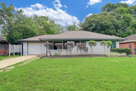 11119 Greenwillow Street Houston TX 77035