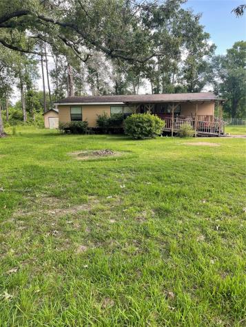 432 County Road 308 Cleveland TX 77327