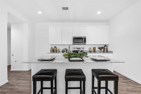 2031 Woodlark Way Sealy TX 77474