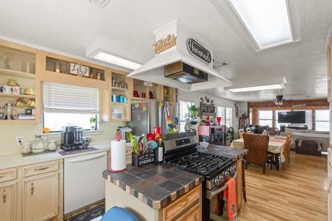 222 Fishermans Isle Brazoria TX 77422