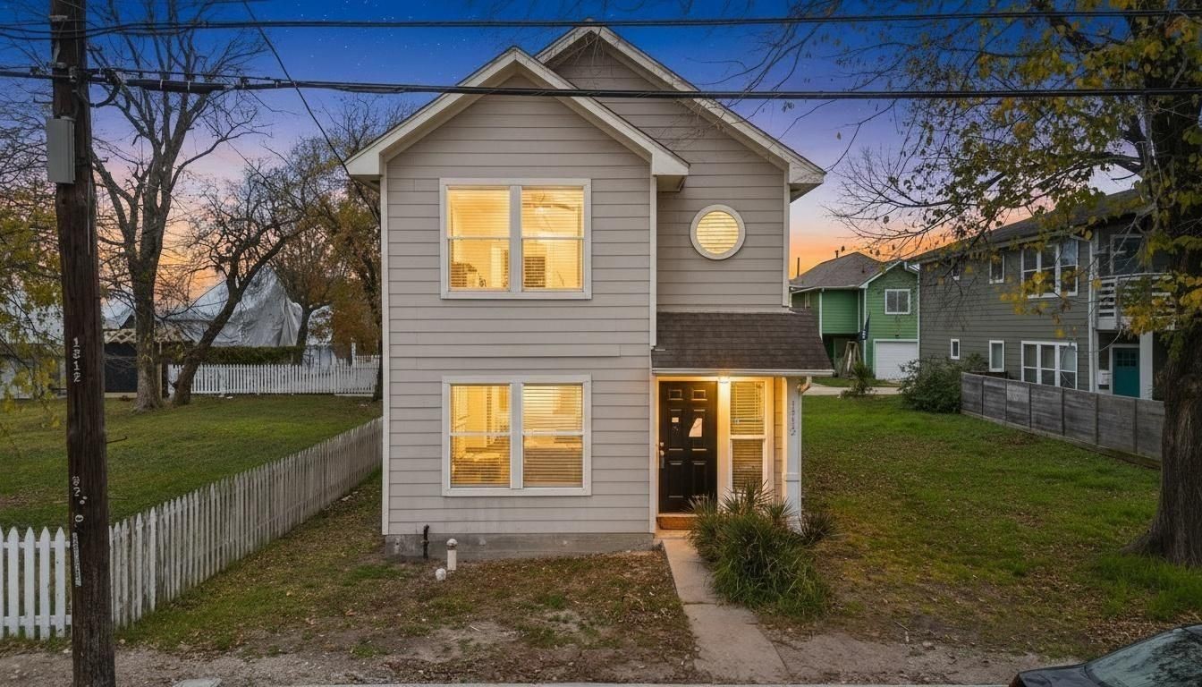 1312 Ruthven Street Houston TX 77019