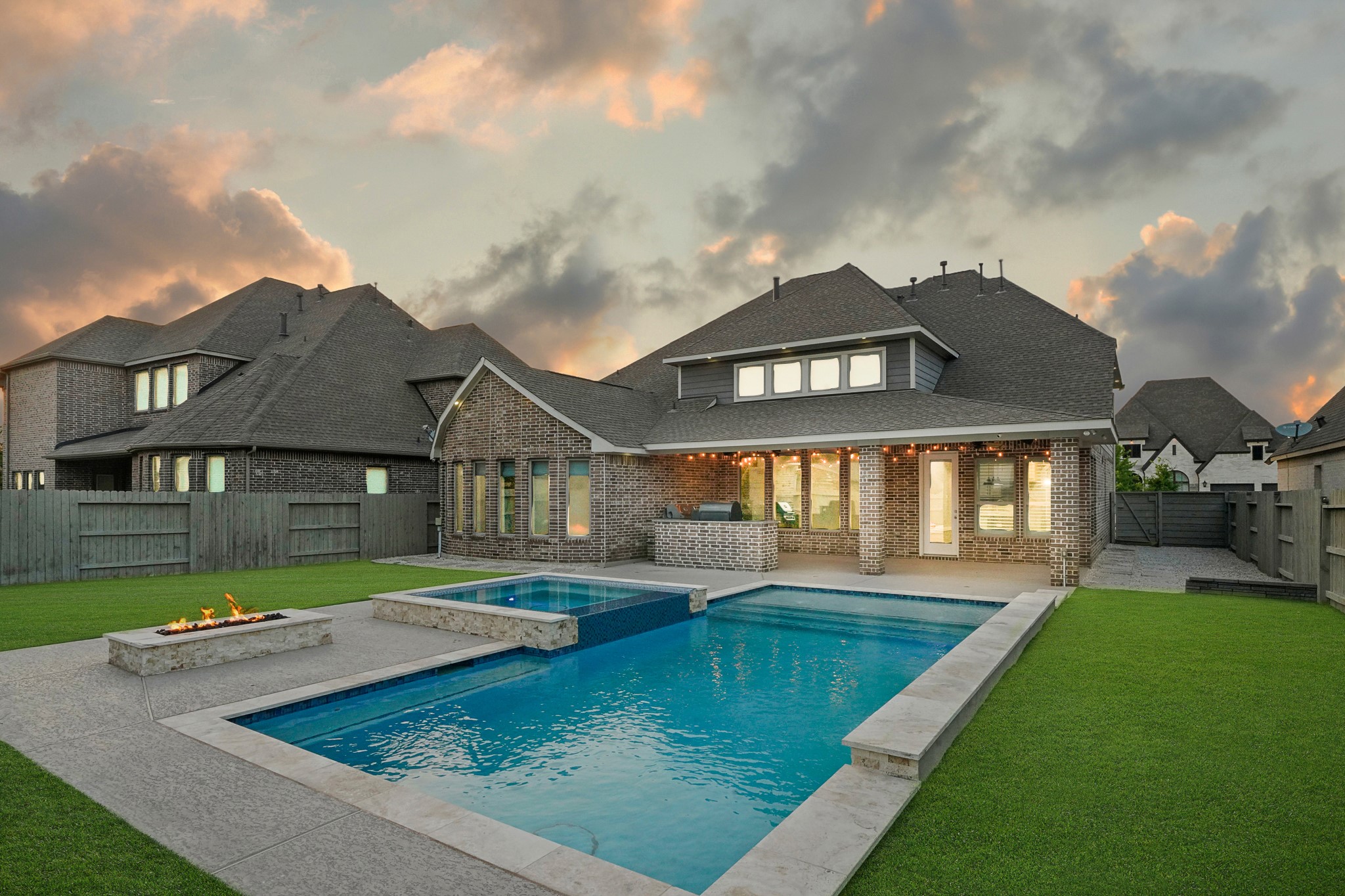 2306 Piney Creek Drive Manvel TX 77578